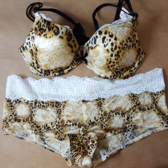 Victoria's secret very sexy leopard lace 34B large